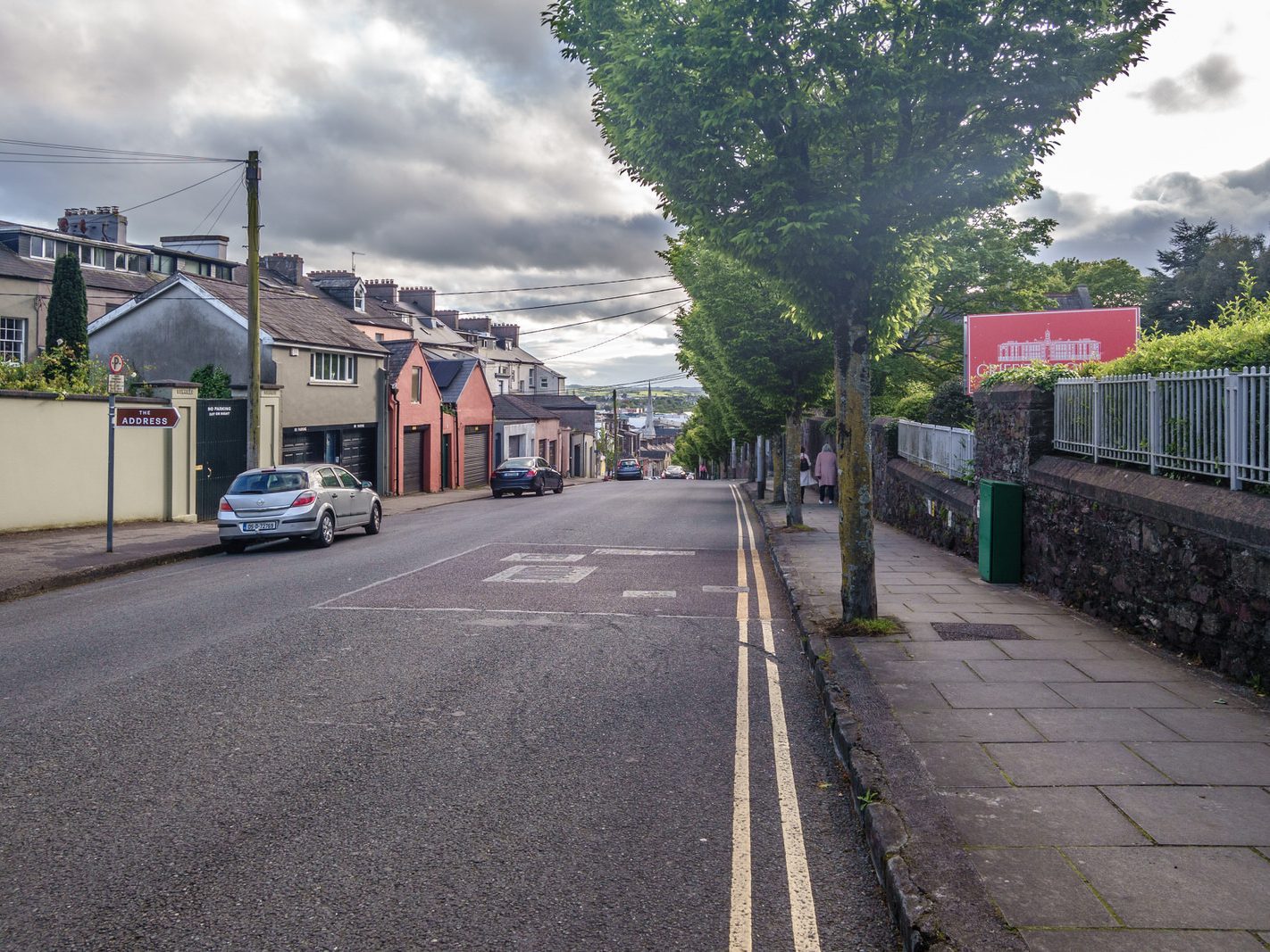 WALKING ALONG WELLINGTON ROAD AND SIDNEY PLACE [IS THIS PART OF THE VICTORIAN QUARTER] 004