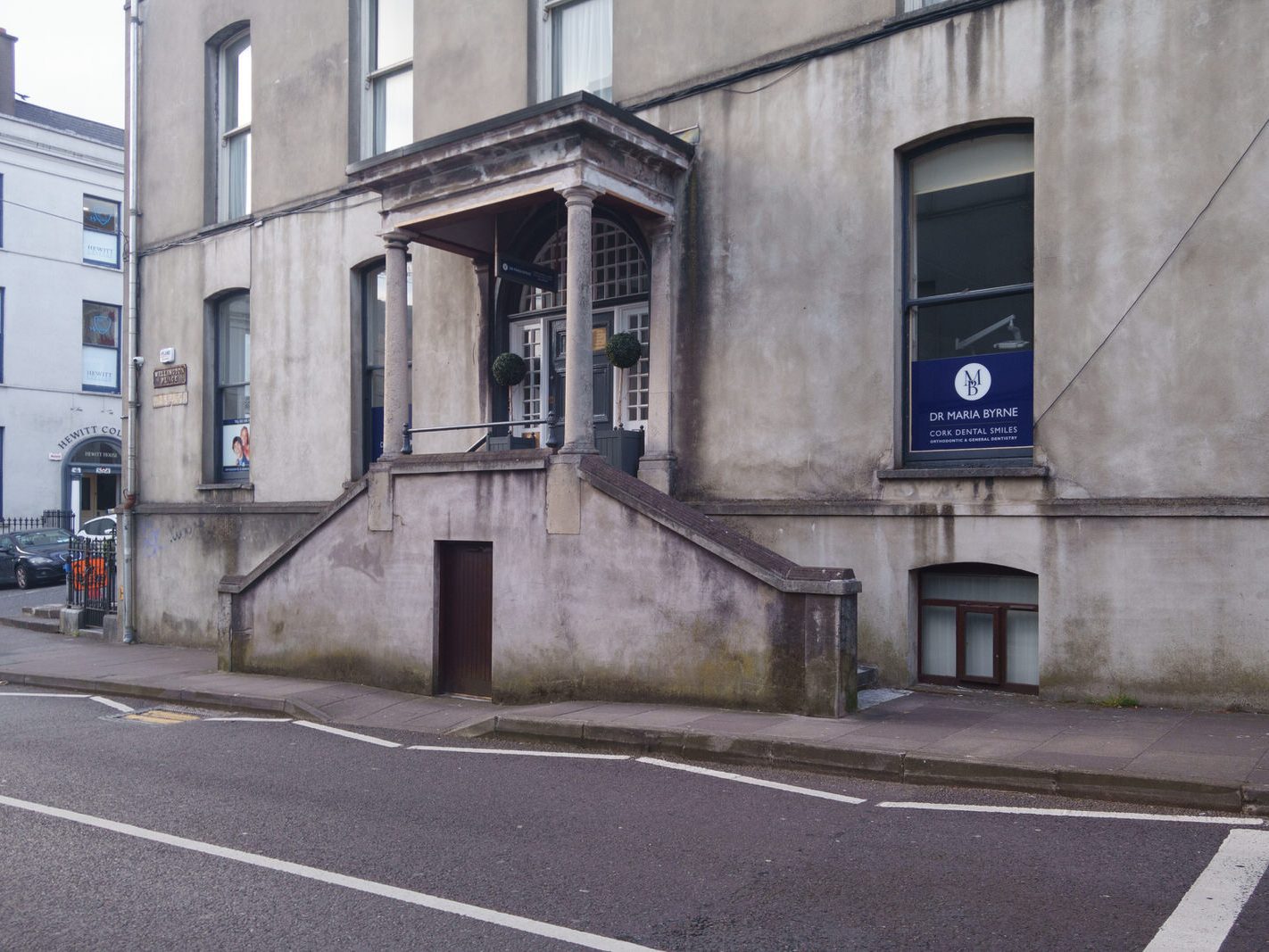 WALKING ALONG WELLINGTON ROAD AND SIDNEY PLACE [IS THIS PART OF THE VICTORIAN QUARTER] 037