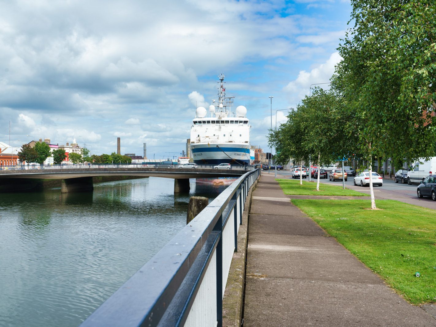 GEOWAVE VOYAGER LATER RENAMED EAGLE EXPLORER IMO 9381299 [AT CUSTOM HOUSE QUAY IN CORK JULY 2016] 001