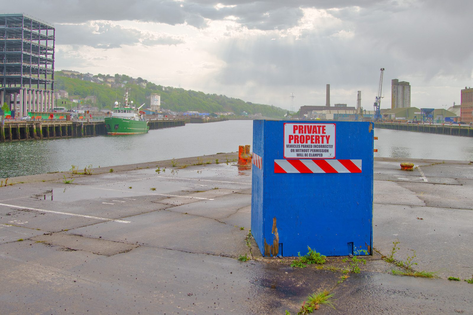 CUSTOM HOUSE HOUSE QUAY [I PHOTOGRAPHED THE AREA AND NEARBY IN JULY 2022] 013