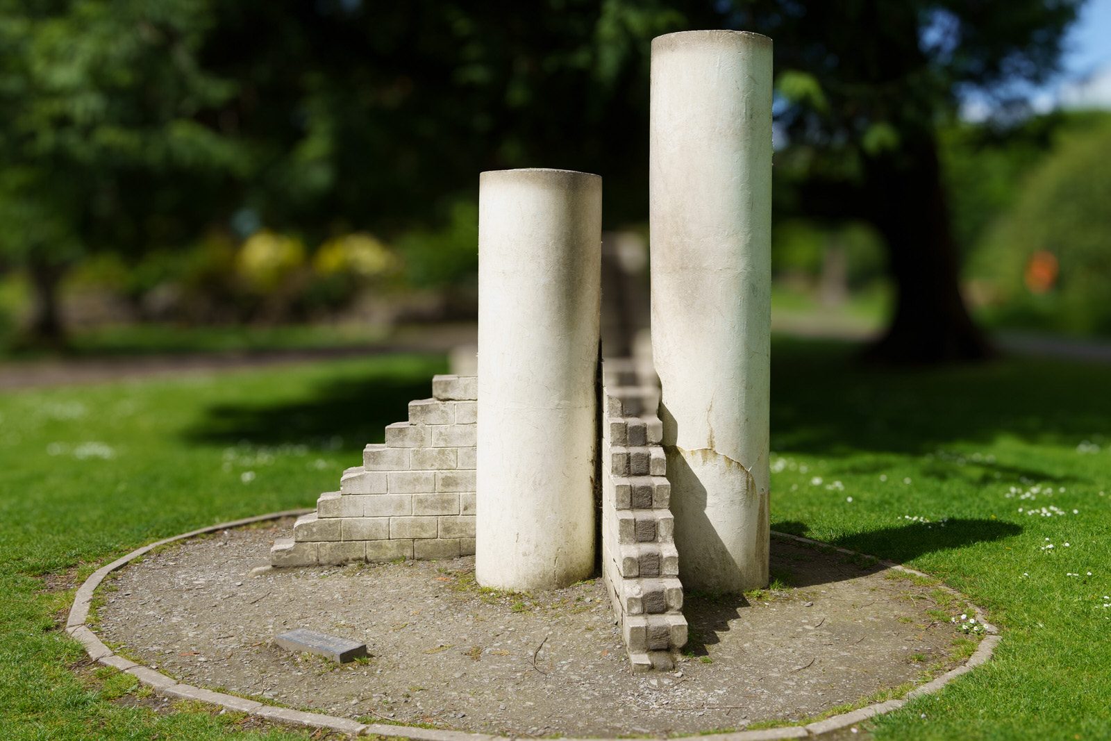 THE COIS NA LAOI SCULPTURE BY BETTY GOLD 1994 [BESIDE THE RIVER LEE IN FITZGERALD PARK 2022]-224517-1