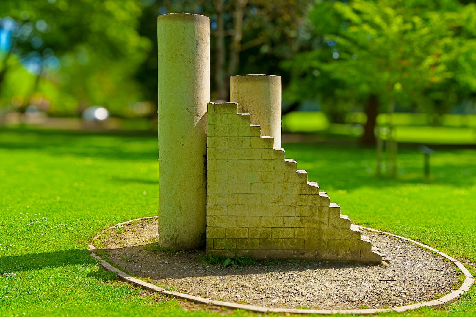 THE COIS NA LAOI SCULPTURE BY BETTY GOLD 1994 [BESIDE THE RIVER LEE IN FITZGERALD PARK 2022]-224521-1