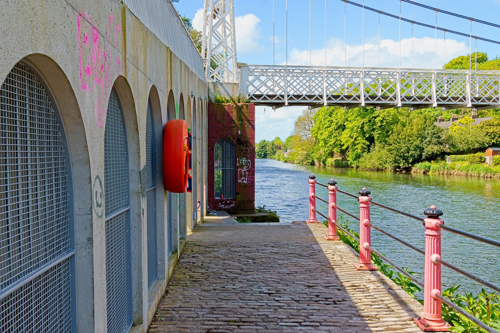 THE SHAKY OR THE SHAKEY BRIDGE [PHOTOGRAPHED MAY 2022 REPROCESSED IN OCTOBER 2023]-224502-1