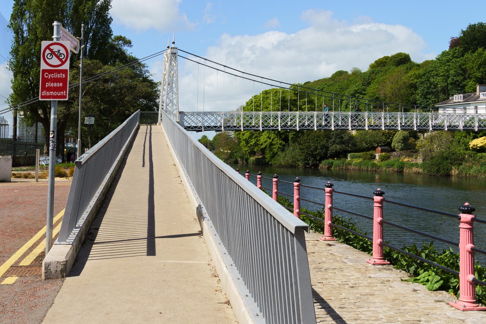 THE SHAKY OR THE SHAKEY BRIDGE [PHOTOGRAPHED MAY 2022 REPROCESSED IN OCTOBER 2023]-224505-1