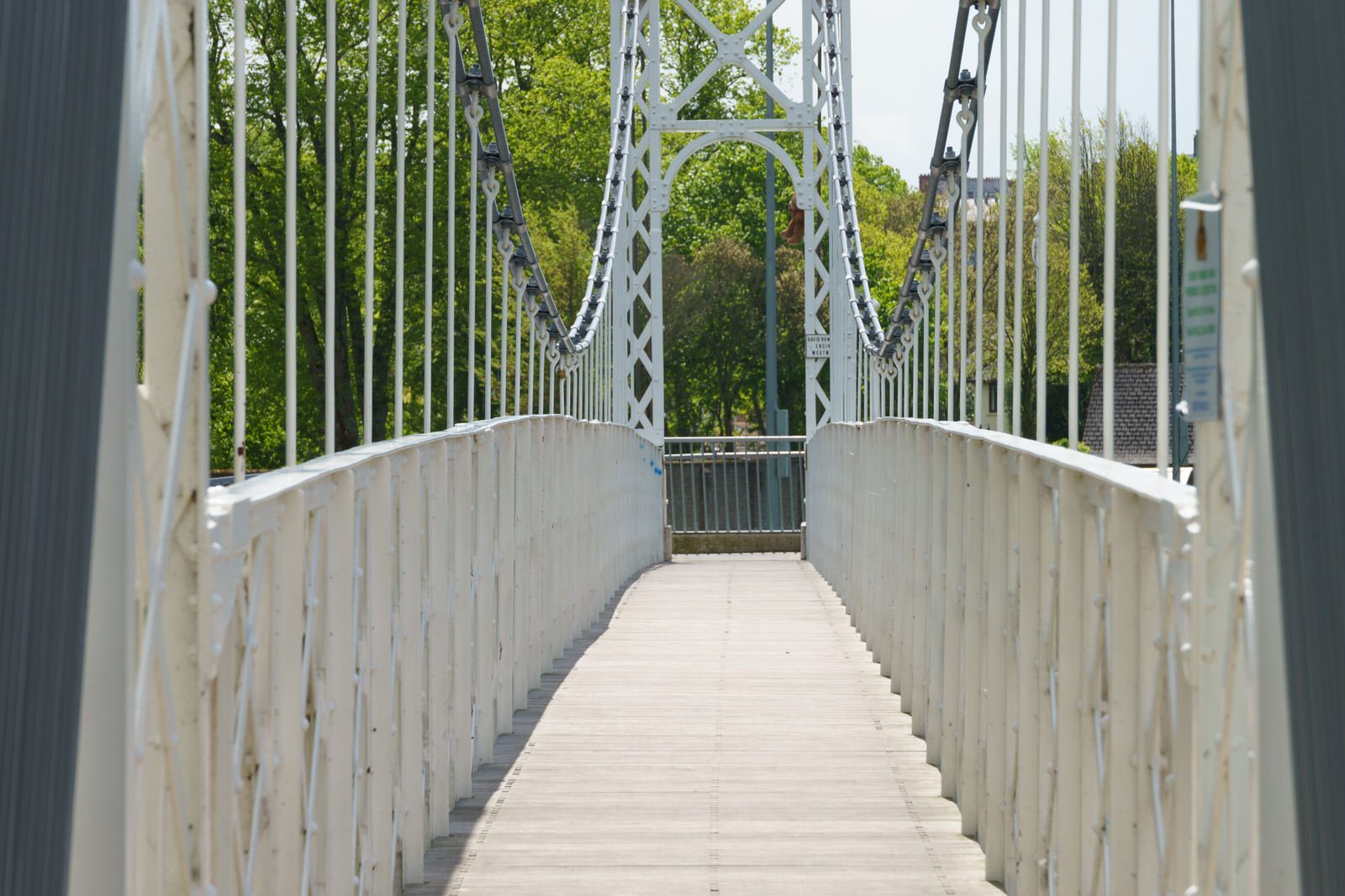 THE SHAKY OR THE SHAKEY BRIDGE [PHOTOGRAPHED MAY 2022 REPROCESSED IN OCTOBER 2023]-224513-1