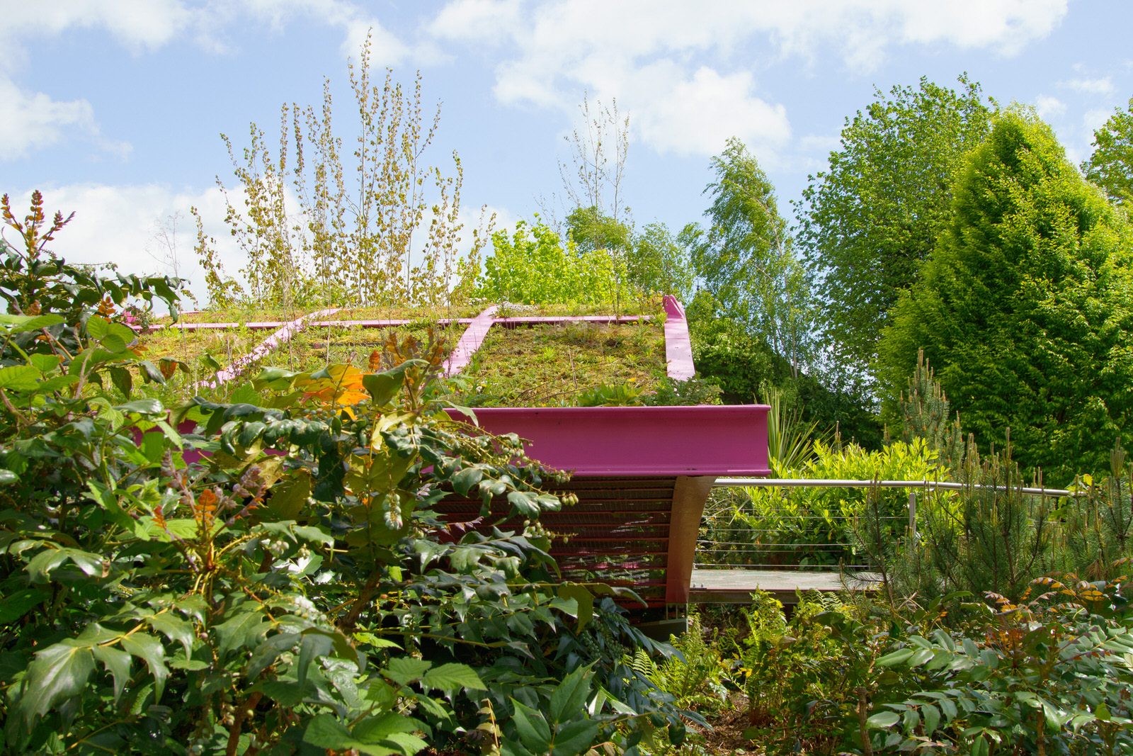 THE SKY GARDEN BY DIARMUID GAVIN [WON AN AWARD AT THE CHELSEA FLOWER SHOW IN 2011]-224523-1