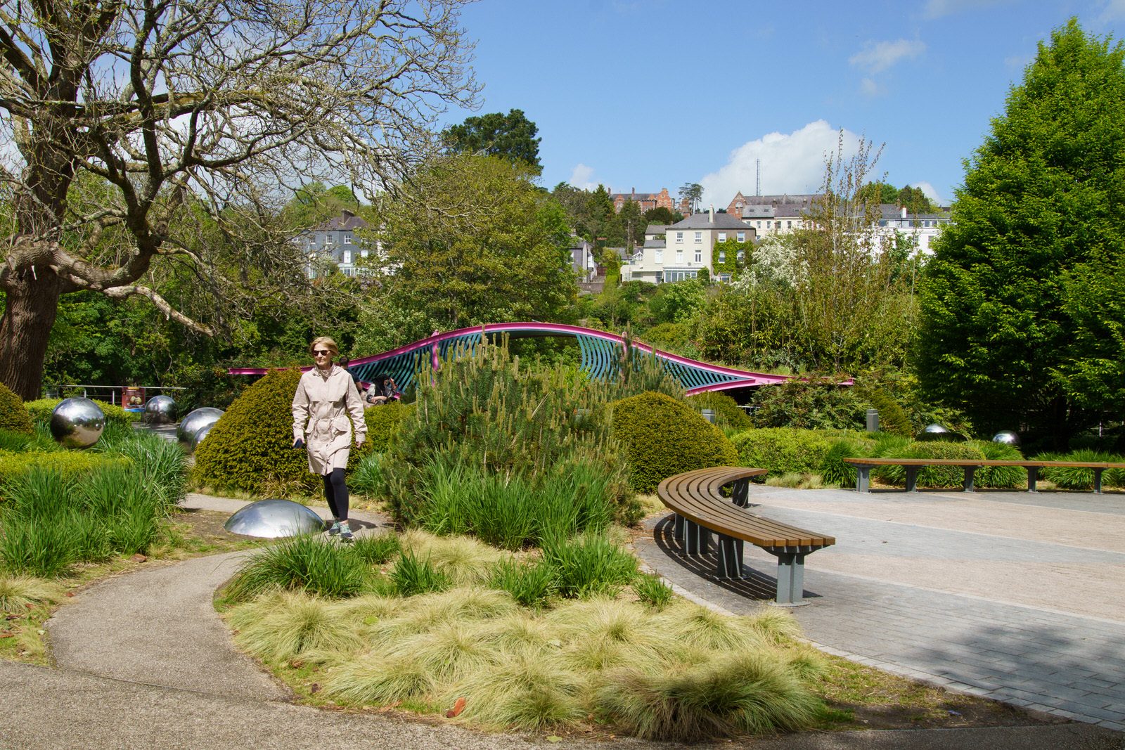THE SKY GARDEN BY DIARMUID GAVIN [WON AN AWARD AT THE CHELSEA FLOWER SHOW IN 2011]-224531-1