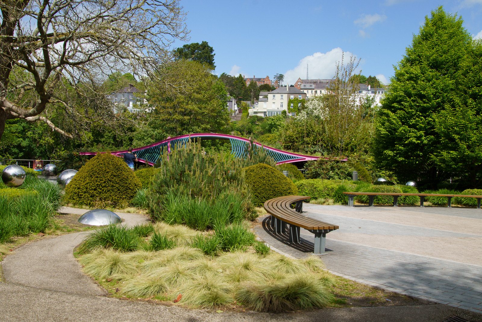 THE SKY GARDEN BY DIARMUID GAVIN [WON AN AWARD AT THE CHELSEA FLOWER SHOW IN 2011]-224532-1