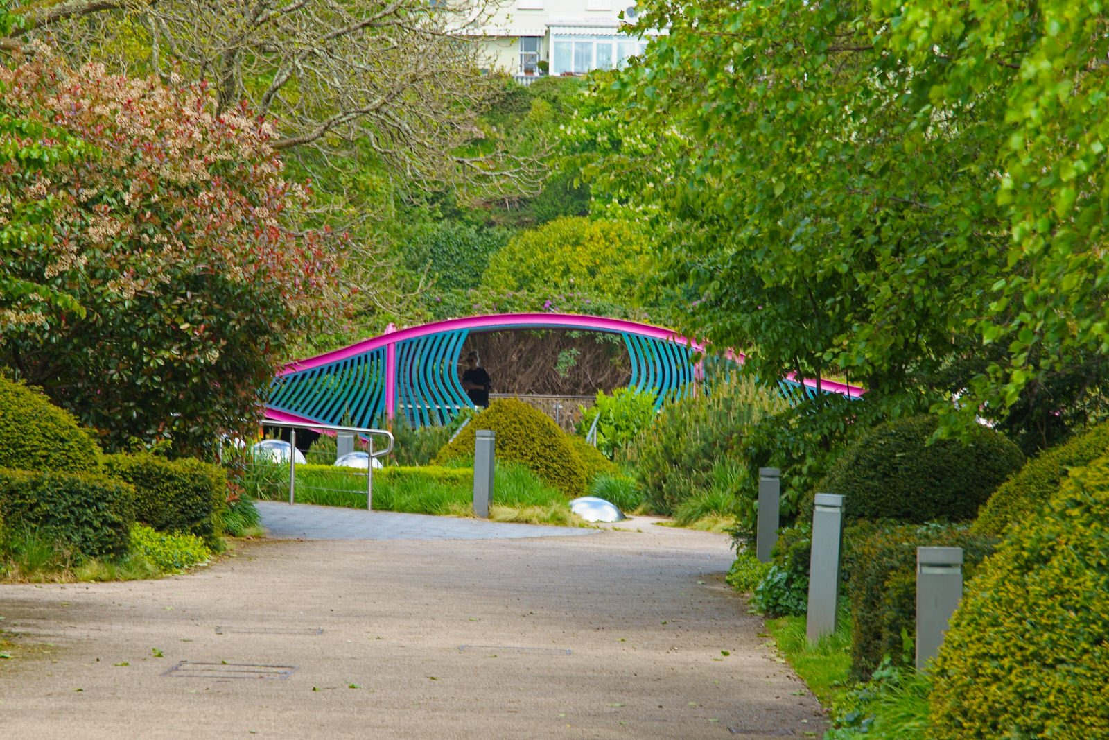 THE SKY GARDEN BY DIARMUID GAVIN [WON AN AWARD AT THE CHELSEA FLOWER SHOW IN 2011]-224534-1