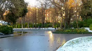 THE GROUND WAS COVERED IN SNOW WHEN I VISITED ST STEPHEN'S GREEN IN NOVEMBER 27 2010 [LEGACY PHOTO COLLECTIONS]-244878-1