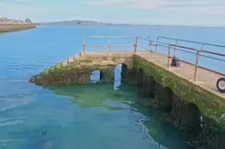 CLONTARF PIER AND SLIPWAY [NEAR THE CLONTARF YACHT CLUB]-244433-1