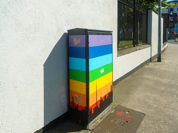 BY SARAH K RYAN ll the labels have been removed almost as soon as this cabinet was painted by Sarah so it took me a few days to identify...