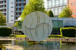 POISE IS A SCULPTURE BY ANGELA CONNER [PARK WEST BUSINESS PARK DUBLIN MAY 2017]-244098-1