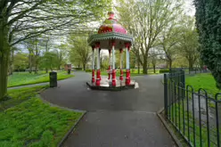 THE RUSSELL MEMORIAL FOUNTAIN [THIS IS A FAVOURITE OF MINE]-244589-1