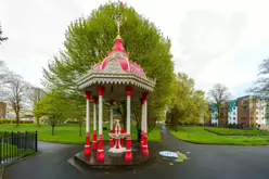 THE RUSSELL MEMORIAL FOUNTAIN [THIS IS A FAVOURITE OF MINE]-244591-1