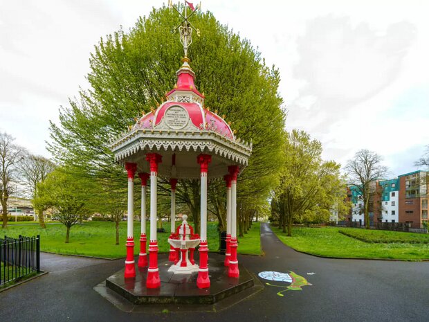 RUSSELL MEMORIAL FOUNTAIN Both Limerick and Belfast boast ornate Victorian fountains that have become cherished landmarks, each with a unique...