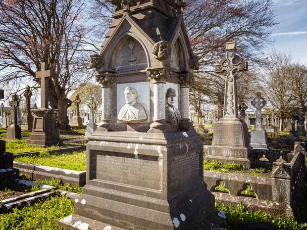 MEMORIAL TO THREE PRIESTS This memorial features a fascinating inscription! It commemorates three priests, likely brothers, with impressive...
