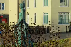 ANNE DEVLIN SCULPTURE [RATHFARNHAM VILLAGE DECEMBER 2024]-245511-1
