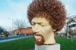 LUKE KELLY AT GUILD STREET [THE BIG IRISH HEAD ON HIM]-245851-1