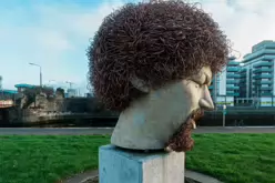 LUKE KELLY AT GUILD STREET [THE BIG IRISH HEAD ON HIM]-245854-1