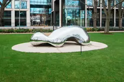 DIPPING THE OTHER WING SCULPTURE BY EILIS O'CONNELL [A RECENT ADDITION TO WILTON PARK]-245736-1