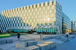 GRAND CANAL SQUARE [AN ATTRACTIVE PUBLIC SPACE THAT YOU MUST VISIT]-244825-1