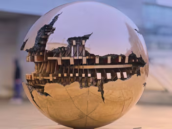 ABOUT THIS SCULPTURE AND IT LOCATION