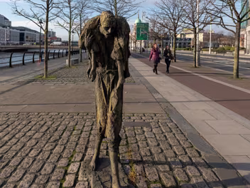 FAMINE MEMORIAL