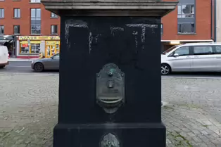 OBELISK FOUNTAIN ON JAMES STREET IN DUBLIN [DATES FROM 1790]-147461-1