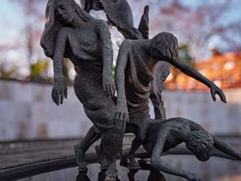 THE CHILDREN OF LIR