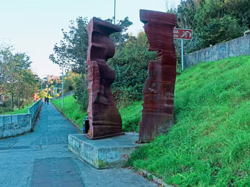THE SCULPTURE AND ARTIST