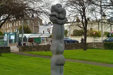 CELEBRATION AN EXCELLENT SCULPTURE BY DICK JOYNT [THE FATHER OF RACHEL JOYNT]-216246-1