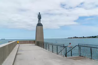 ROGER CASEMENT STATUE [DUN LAOGHAIRE BATHS 23 JULY 2024]-237118-1