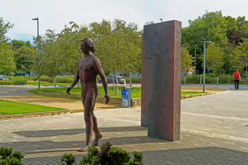 PORTAL BY CATHERINE GREENE [NEAR THE UCD SUTHERLAND SCHOOL OF LAW]-222777-1