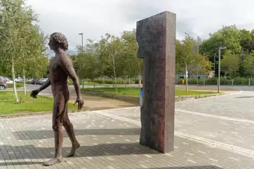 PORTAL BY CATHERINE GREENE [NEAR THE UCD SUTHERLAND SCHOOL OF LAW]-222778-1