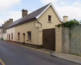 COLLEGE STREET IN CARLOW [MY FIRST VISIT WAS IN 2024]-239723-1