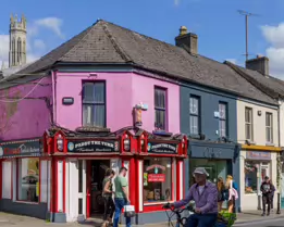 I HAVE NOTICED THAT TURKISH BARBERS IN IRELAND HAVE A SENSE OF HUMOUR [PADDY THE TURK IN CARLOW]-239649-1