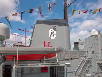 LE EMER LÉ Emer (P21), named after the wife of the mythical hero Cú Chulainn, was a proud vessel of the Irish Naval Service.