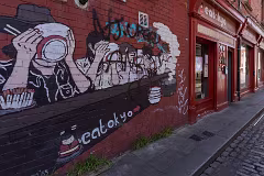 TEMPLE BAR SESSION 1 - SONY A1MkII WITH ZEISS BATIS 18MM LENS [TESTING 12 APRIL 2026]-268565