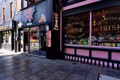 TEMPLE BAR SESSION 1 - SONY A1MkII WITH ZEISS BATIS 18MM LENS [TESTING 12 APRIL 2026]-268574
