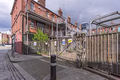 TEMPLE BAR SESSION 2 - SONY A7RV WITH ZEISS BATIS 18MM LENS [TESTING 13 APRIL 2026]-268528
