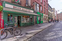TEMPLE BAR SESSION 2 - SONY A7RV WITH ZEISS BATIS 18MM LENS [TESTING 13 APRIL 2026]-268543