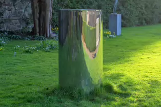 BARREL 2020 BY FERGUS MARTIN [REMINDS ME OF MY TRASHCAN MAC WHICH WAS A BIG DISAPPOINTMENT]-247741-1