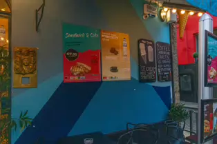 TEMPLE BAR [WHEN TO VISIT THE AREA AND WHEN TO AVOID IT]-247223-1