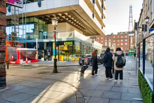 TEMPLE BAR [WHEN TO VISIT THE AREA AND WHEN TO AVOID IT]-247229-1