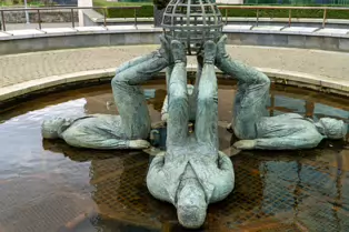 WHO MADE THE WORLD IS A SCULPTURE BY CLIODHNA CUSSEN [LOCATED NEAR THE HERBERT PARK HOTEL IN BALLSBRIDGE]-247286-1