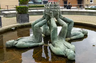 WHO MADE THE WORLD IS A SCULPTURE BY CLIODHNA CUSSEN [LOCATED NEAR THE HERBERT PARK HOTEL IN BALLSBRIDGE]-247289-1