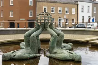WHO MADE THE WORLD IS A SCULPTURE BY CLIODHNA CUSSEN [LOCATED NEAR THE HERBERT PARK HOTEL IN BALLSBRIDGE]-247290-1