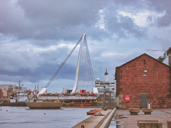 SAMUEL BECKETT BRIDGE In May 2009, the Samuel Beckett Bridge completed its 628-mile journey from Rotterdam to Dublin. Transported as a single...