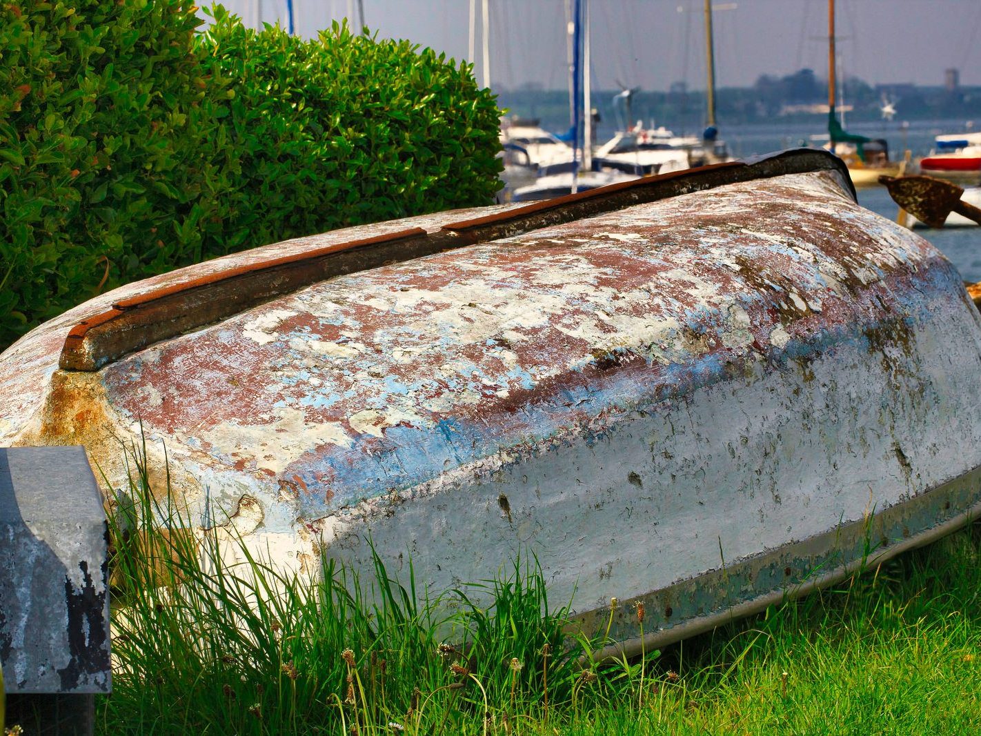 MALAHIDE SEAFRONT IN 2008 NEAREST THE TOWN OR THE LESS ATTRACTIVE SECTION 004
